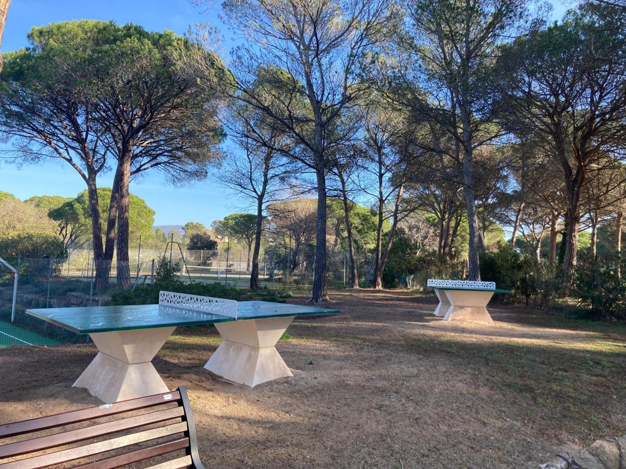 Charmant 2 Pieces Au Coeur Des Golfs De Saint Raphael Exteriér fotografie